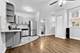 1521 W Sherwin Unit 105, Chicago, IL 60626