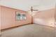 5 Canterbury, Streamwood, IL 60107