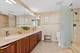 1570 Elmwood Unit 1302, Evanston, IL 60201
