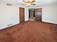 9319 N Knight, Des Plaines, IL 60016