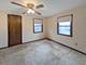 9319 N Knight, Des Plaines, IL 60016