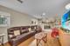 401 Greentree, Libertyville, IL 60048