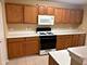 1602 Columbia Unit 4, Bartlett, IL 60103