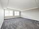 10 E Burlington Unit 2J, Riverside, IL 60546
