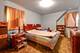 7523 W Cleveland, Niles, IL 60714