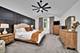 6 W Wend, Lemont, IL 60439