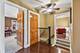588 Kingston, Roselle, IL 60172