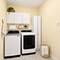 2053 Westbury, Aurora, IL 60502