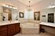 907 Middleton, Inverness, IL 60010