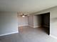 2211 S Highland Unit 6D, Lombard, IL 60148