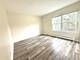 575 Berry Unit 2B, Grayslake, IL 60030