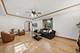 5801 N Kenton, Chicago, IL 60646