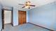 909 W Surrey, Addison, IL 60101