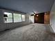 58 W Comfort, Palatine, IL 60067