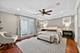 924 W Roscoe Unit 1, Chicago, IL 60657