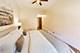 674 W Irving Park Unit F6, Chicago, IL 60613