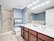 586 Crescent Unit 304, Glen Ellyn, IL 60137
