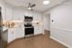 300 Claymoor Unit 2E, Hinsdale, IL 60521