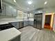 6724 N Campbell Unit 2, Chicago, IL 60645