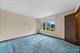 715 Newport, Roselle, IL 60172