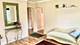 207 Village, Hinsdale, IL 60521