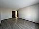 7030 Barrington Unit 204, Woodridge, IL 60517