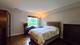 945 E Kenilworth Unit 110, Palatine, IL 60074