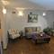 828 Graceland Unit 404, Des Plaines, IL 60016