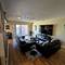 828 Graceland Unit 404, Des Plaines, IL 60016