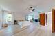 845 Red Barn, Elgin, IL 60124