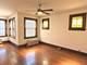 5112 W Sunnyside Unit 2, Chicago, IL 60630