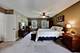 916 S Dymond, Libertyville, IL 60048