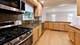 4635 W Peterson, Chicago, IL 60646