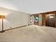393 Grandview, Glen Ellyn, IL 60137