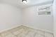 4135 W Melrose, Chicago, IL 60641