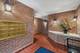326 Park Unit 21, Clarendon Hills, IL 60514