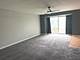 6818 Roberts Unit 7, Woodridge, IL 60517