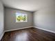 536 Alton, Carol Stream, IL 60188