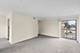2216 Country Club Unit 24, Woodridge, IL 60517