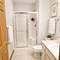 27 E Hattendorf Unit 311, Roselle, IL 60172