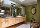 1901 W Cornelia, Chicago, IL 60657