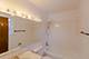 1255 W Belden Unit 2B, Chicago, IL 60614