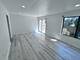 811 Shawnee Unit 811, Roselle, IL 60172