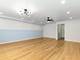 415 S Maple Unit 202, Oak Park, IL 60302