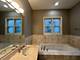 540 W Oakdale Unit 2W, Chicago, IL 60657