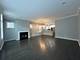 540 W Oakdale Unit 2W, Chicago, IL 60657