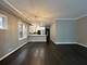 540 W Oakdale Unit 2W, Chicago, IL 60657