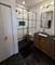 17 N Loomis Unit 4H, Chicago, IL 60607
