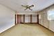 1910 E Robinhood, Arlington Heights, IL 60004