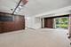 933 Webster, Schaumburg, IL 60193